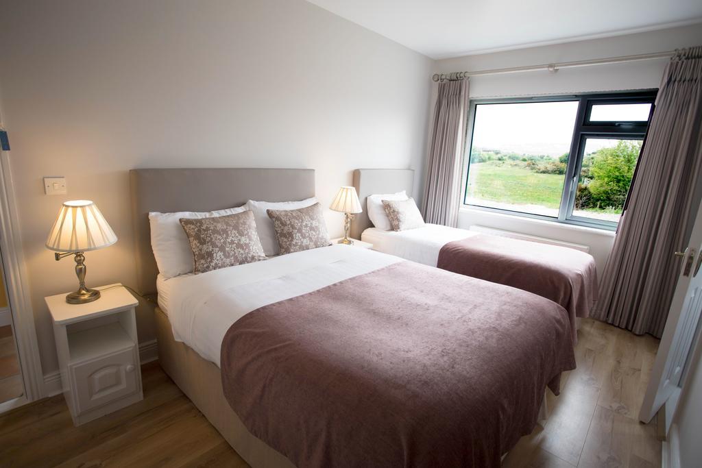 Island View House Bed & Breakfast คาสเซิลทาวน์เบียร์ ภายนอก รูปภาพ