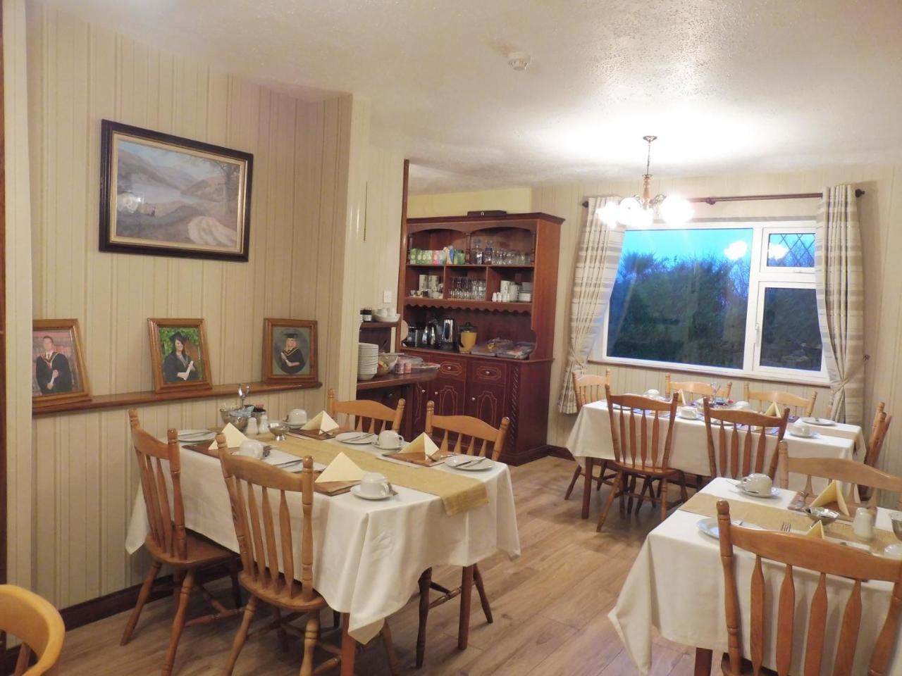 Island View House Bed & Breakfast คาสเซิลทาวน์เบียร์ ภายนอก รูปภาพ